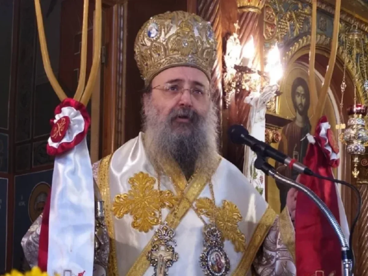 &Mu;&eta;&tau;&rho;&omicron;&pi;&omicron;&lambda;ί&tau;&eta;&sigmaf; &Pi;&alpha;&tau;&rho;ώ&nu; &Chi;&rho;&upsilon;&sigma;ό&sigma;&tau;&omicron;&mu;&omicron;&sigmaf;: &laquo;&Eta; &Alpha;&nu;ά&sigma;&tau;&alpha;&sigma;&eta; &epsilon;ί&nu;&alpha;&iota; &phi;&omega;&sigmaf;, &epsilon;&lambda;&pi;ί&delta;&alpha; &kappa;&alpha;&iota; &zeta;&omega;ή&raquo;