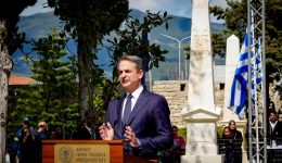 mitsotakis-–-200-chronia-exodou