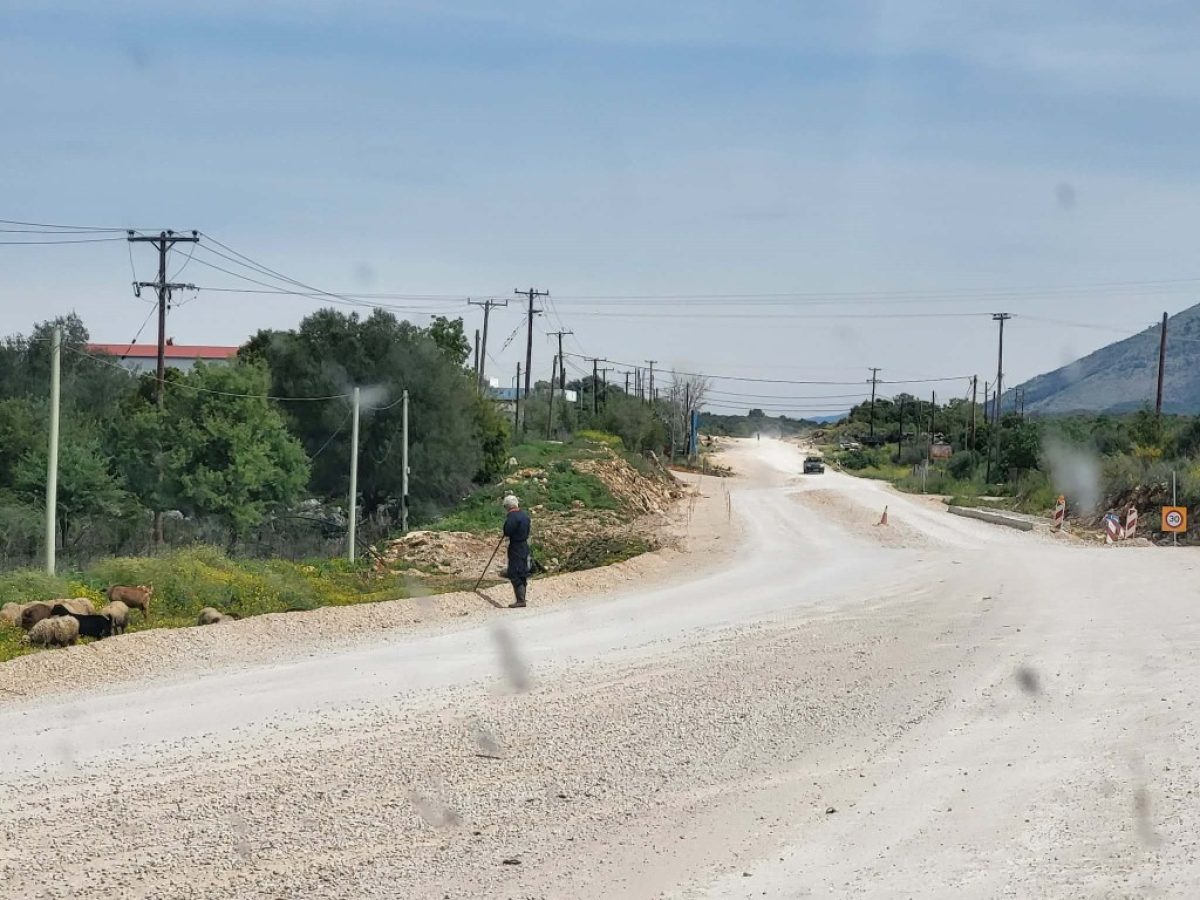 Μόλις 2,5 χλμ απομένουν για να ολοκληρωθεί ο δρόμος Λευκάδα-Βόνιτσα μα εργολάβοι πουθενά