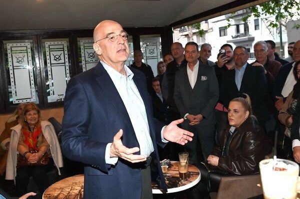 moschato-o-nikos-dendias-me