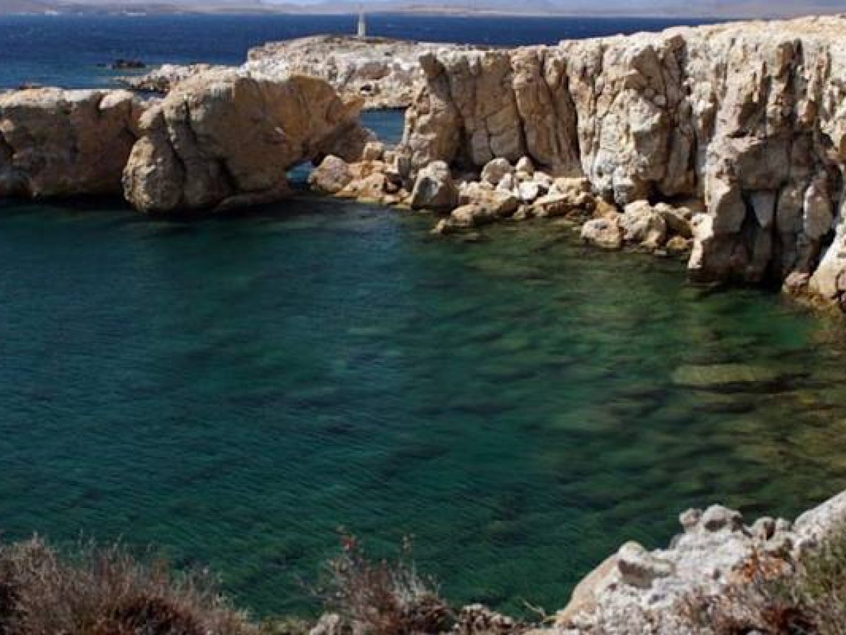 Μούδρος: Φουσκωτό σκάφος χωρίς επιβαίνοντες στο μικρό Φαναράκι | Άκαρπες μέχρι στιγμής οι έρευνες του λιμενικού