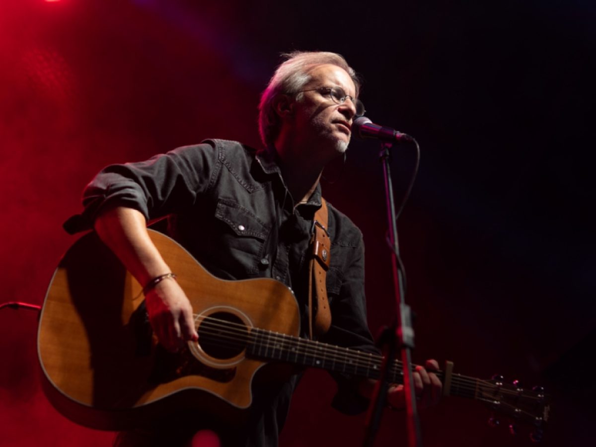 Μουσική εξομολόγηση κάτω από τον Λακωνικό ουρανό με τον Μίλτο Πασχαλίδη