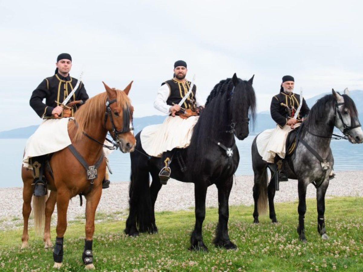 Ναύπακτος: Το Σάββατο η βραδινή Πομπή των Αρματωμένων με συνοδεία Φιλαρμονικών