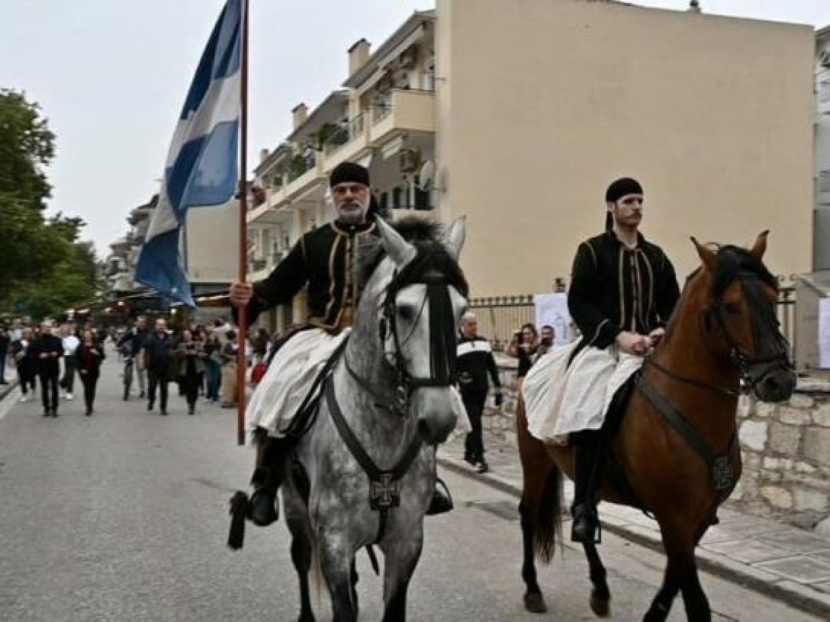 Ναύπακτος: Το Σάββατο η βραδινή Πομπή των Αρματωμένων