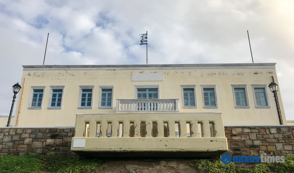 naxos-sinedriazi-stis-22-&Alpha;priliou