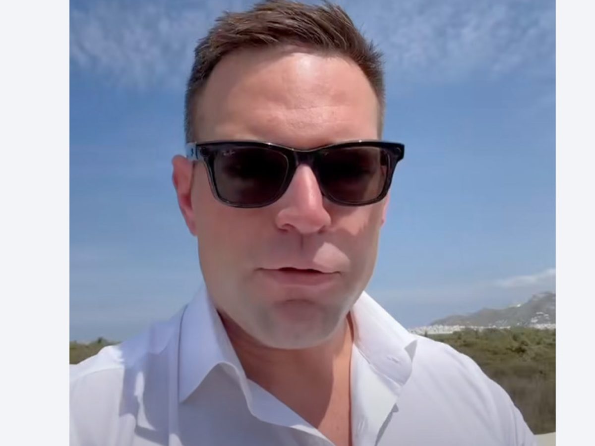 Νάξος: Στο νησί για το Πάσχα ο Στέφανος Κασσελάκης