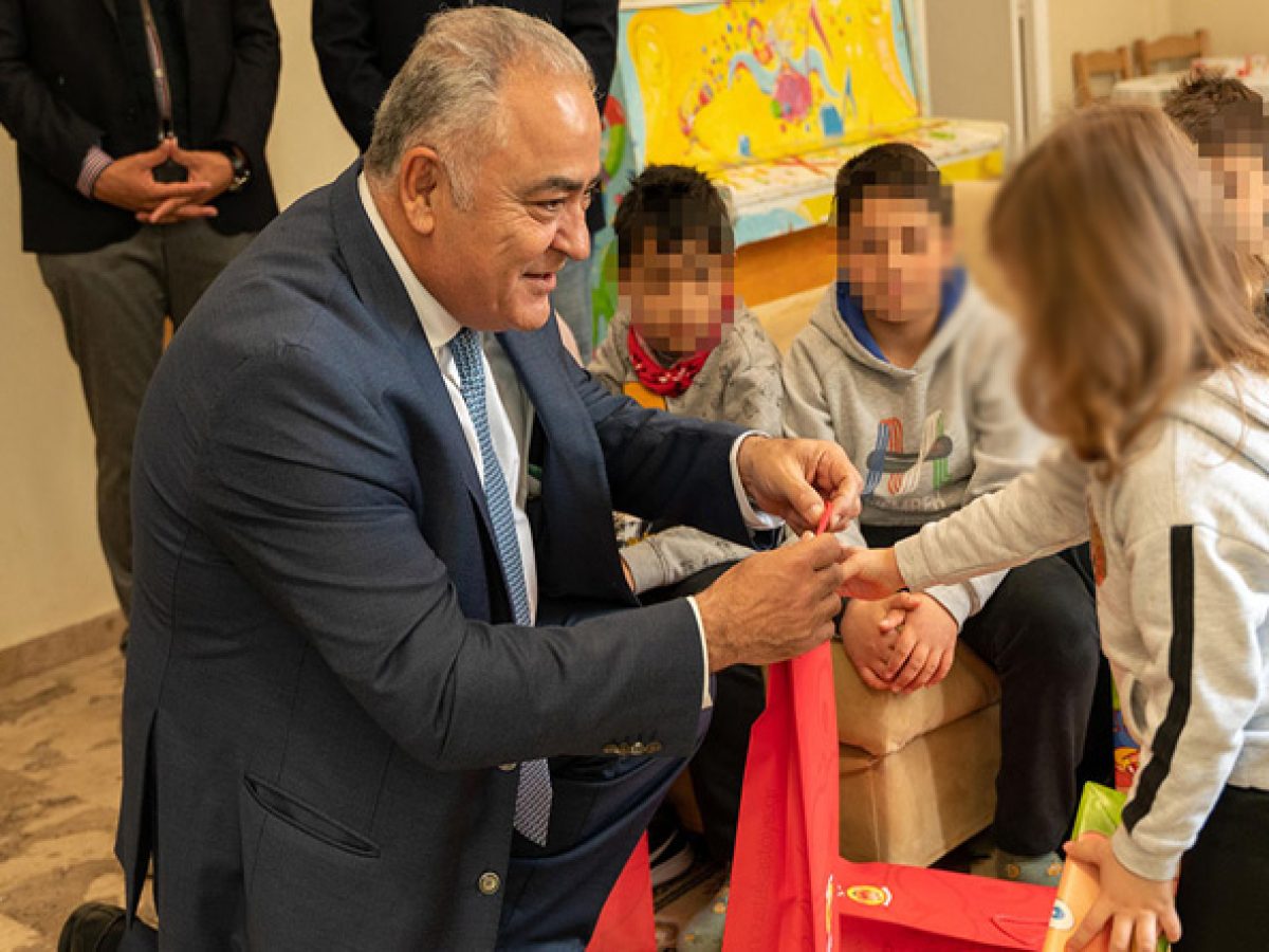 Νέα Μάκρη: Το Επαγγελματικό Επιμελητήριο Αθηνών με συνέπεια και προσφορά, δίπλα σε παιδιά και οικογένειες και αυτό το Πάσχα