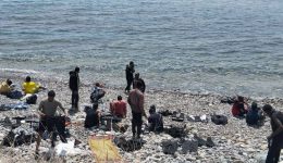 nees-afixis-metanaston-sti-notia-1