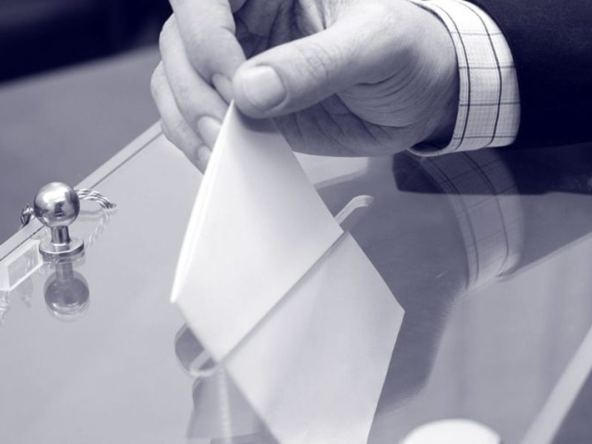 Νέος εκλογικός νόμος: Τι αλλάζει για την Αργολίδα – Ανατροπή με 250 βουλευτές και “γιγαντιαίες” περιφέρειες