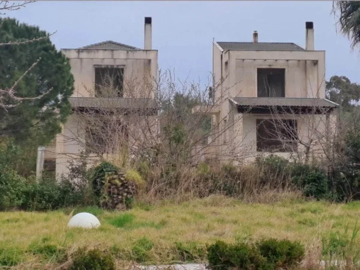 Νέος πλειστηριασμός για θρύλο του ελληνικού τραγουδιού – Ακίνητο στην Αχαΐα