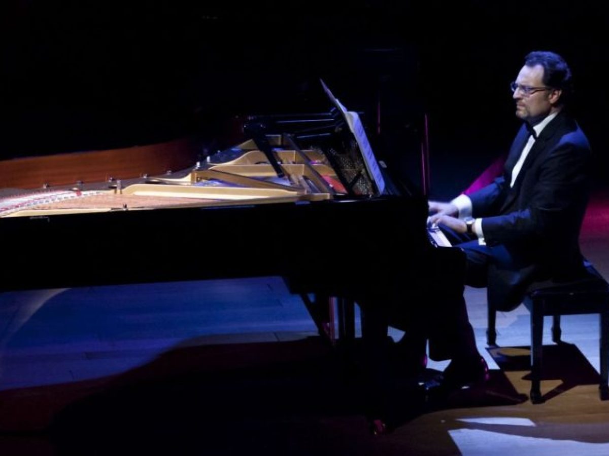 Νίκος Λαάρης | Πιάνο στο Μέγαρο Μουσικής Θεσσαλονίκης