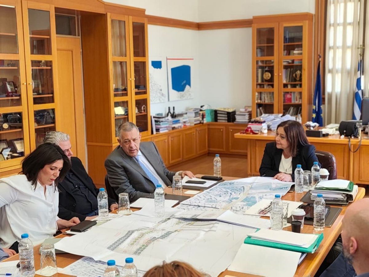 Νίκος Ταχιάος: Σύσκεψη εργασίας για την διάνοιξη της οδού Πόντου και αυτοψία στην Υπερυψωμένη Ταχεία Λεωφόρο Περιφερειακής Θεσσαλονίκης