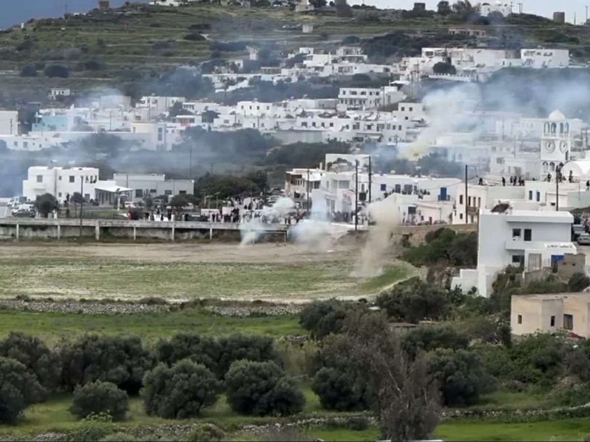 Ο Μπαρουτοπόλεμος των δύο Τριοβασάλων