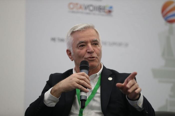 o-dimarchos-peanias-isidoros-madis