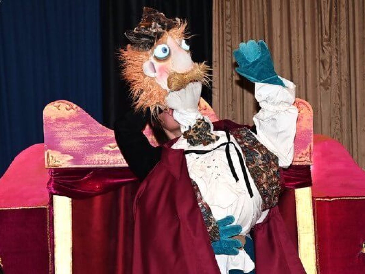 Ο «Φάλσταφ» επισκέφθηκε το 2ο Δημοτικό Σχολείο Μοσχάτου και μάγεψε τους μαθητές (εικόνες)