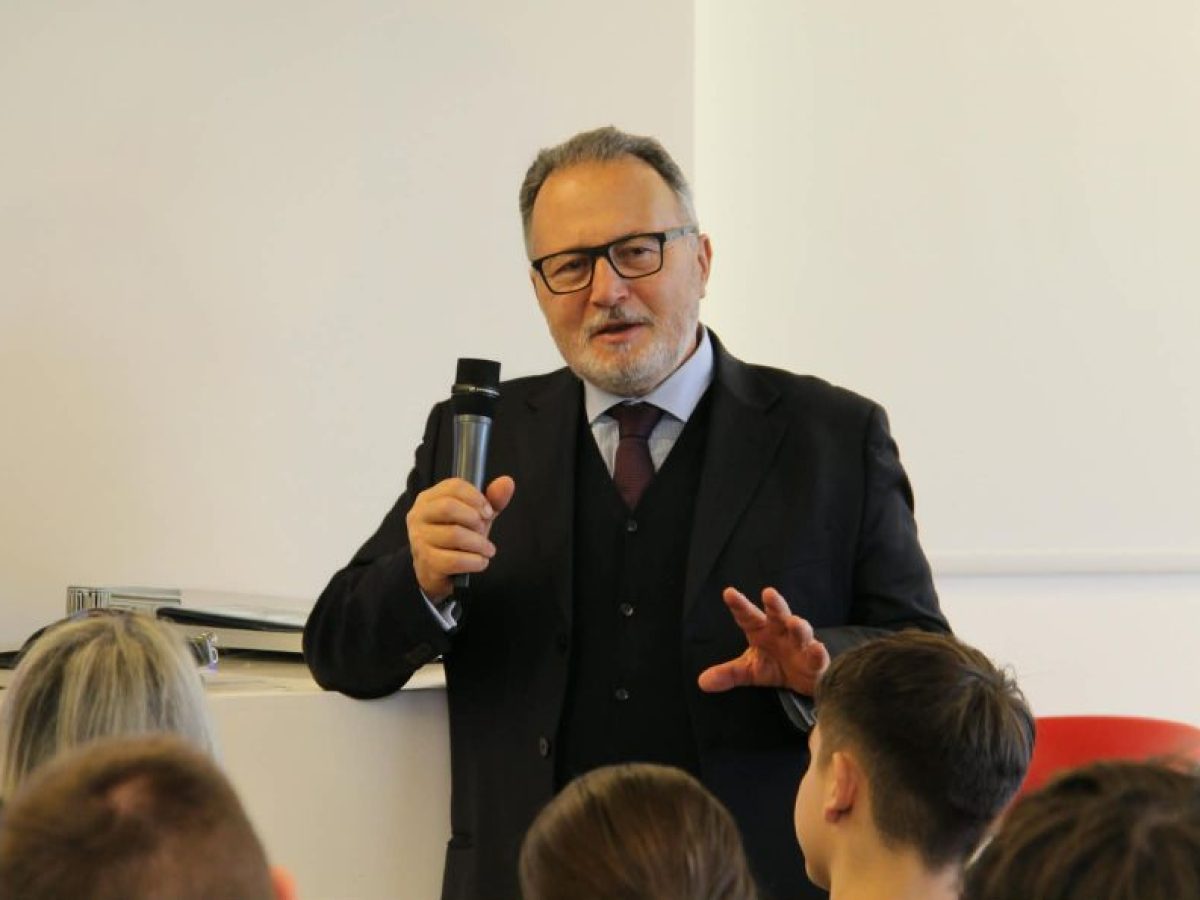 Ο Γιάννης Κορίνθιος στη “Φωνή της Ελλάδας” για την Έξοδο του Μεσολογγίου και τα απομνημονεύματα του Giovanni Romey