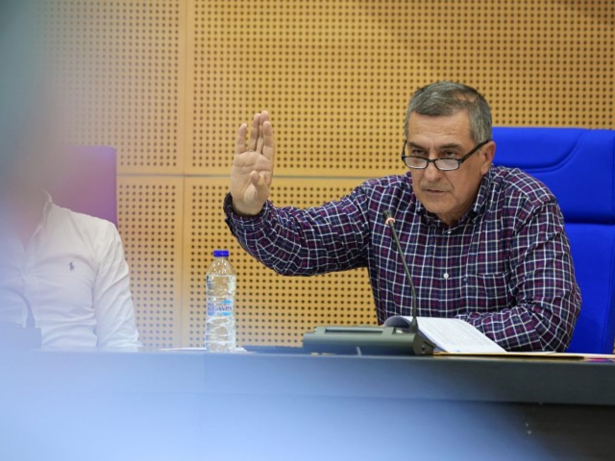 Ο Κουρέτας είχε αποπέμψει τον κτηνίατρο ο οποίος αναφέρεται στους διαλόγους της Παπακώστα