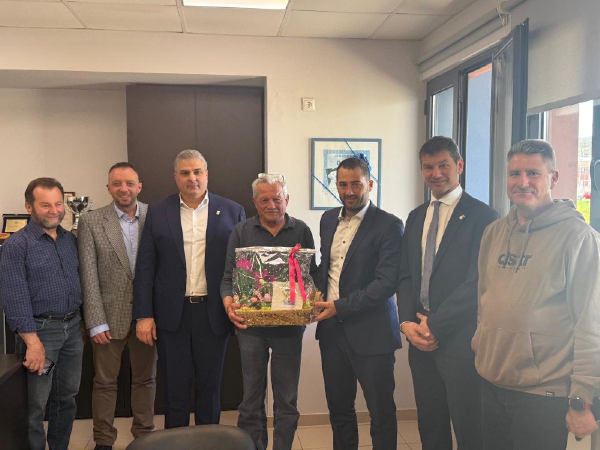 Ο Περιφερειάρχης Φάνης Σπανός κοντά στους ωφελούμενους κοινωνικών δομών της Στερεάς Ελλάδας