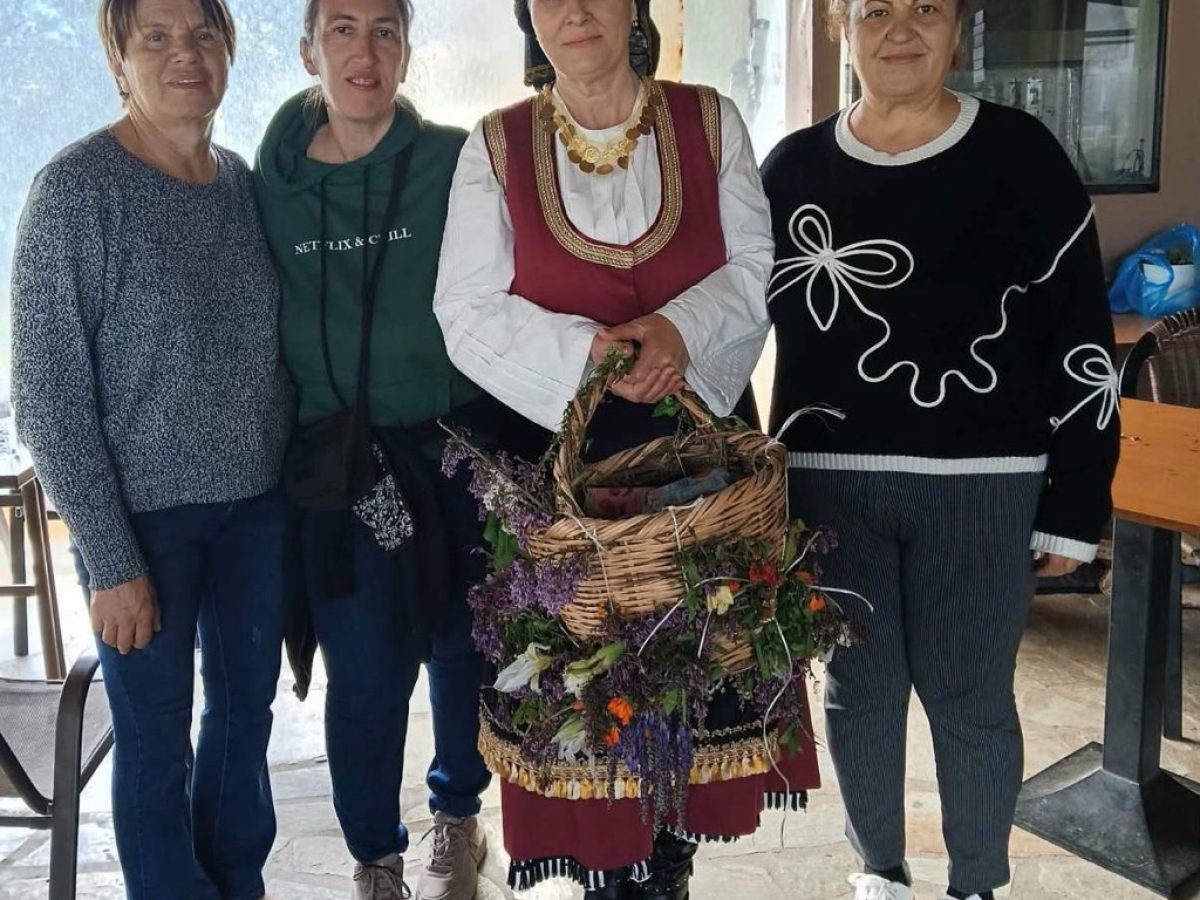 Ο Σύλλογος Σαρακίνας κράτησε ζωντανό το έθιμο με τις Λαζαρίνες