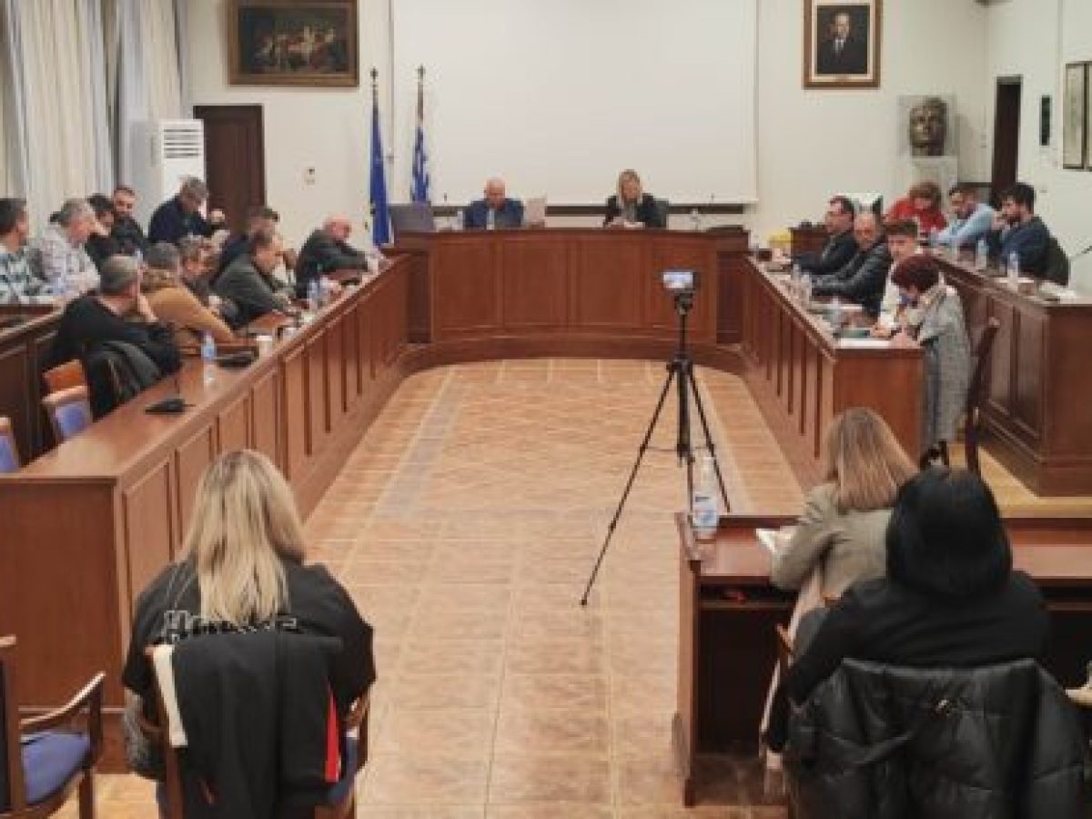 Ομόφωνο ψήφισμα του Δημοτικού Συμβουλίου Γρεβενών για τη στήριξη των εργαζομένων και τη βιωσιμότητα των κοινωνικών δομών