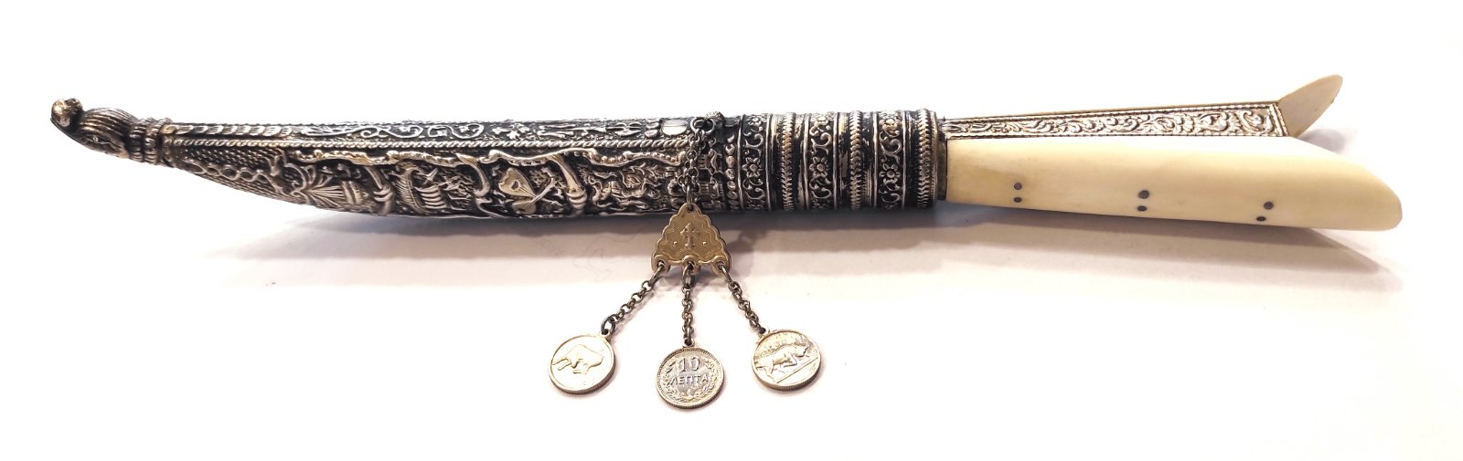 omprela-prostasias-gia-to-kritiko