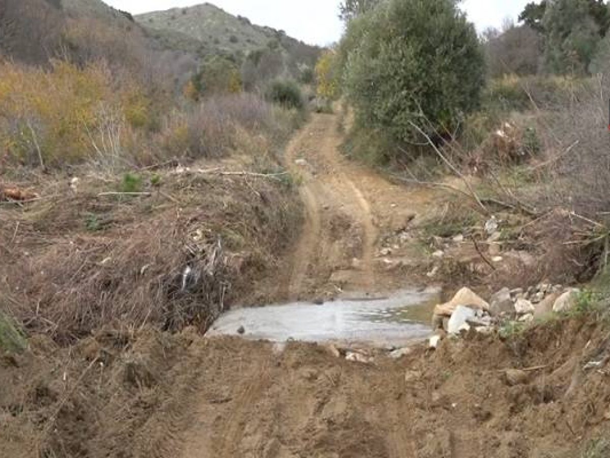 Πάνω από μισό εκατομμύριο ευρώ στη Λήμνο και τον Άγιο Ευστράτιο για τη συντήρηση της αγροτικής οδοποιίας