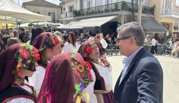 paradosiaki-giorti-sto-mazaraki-tin