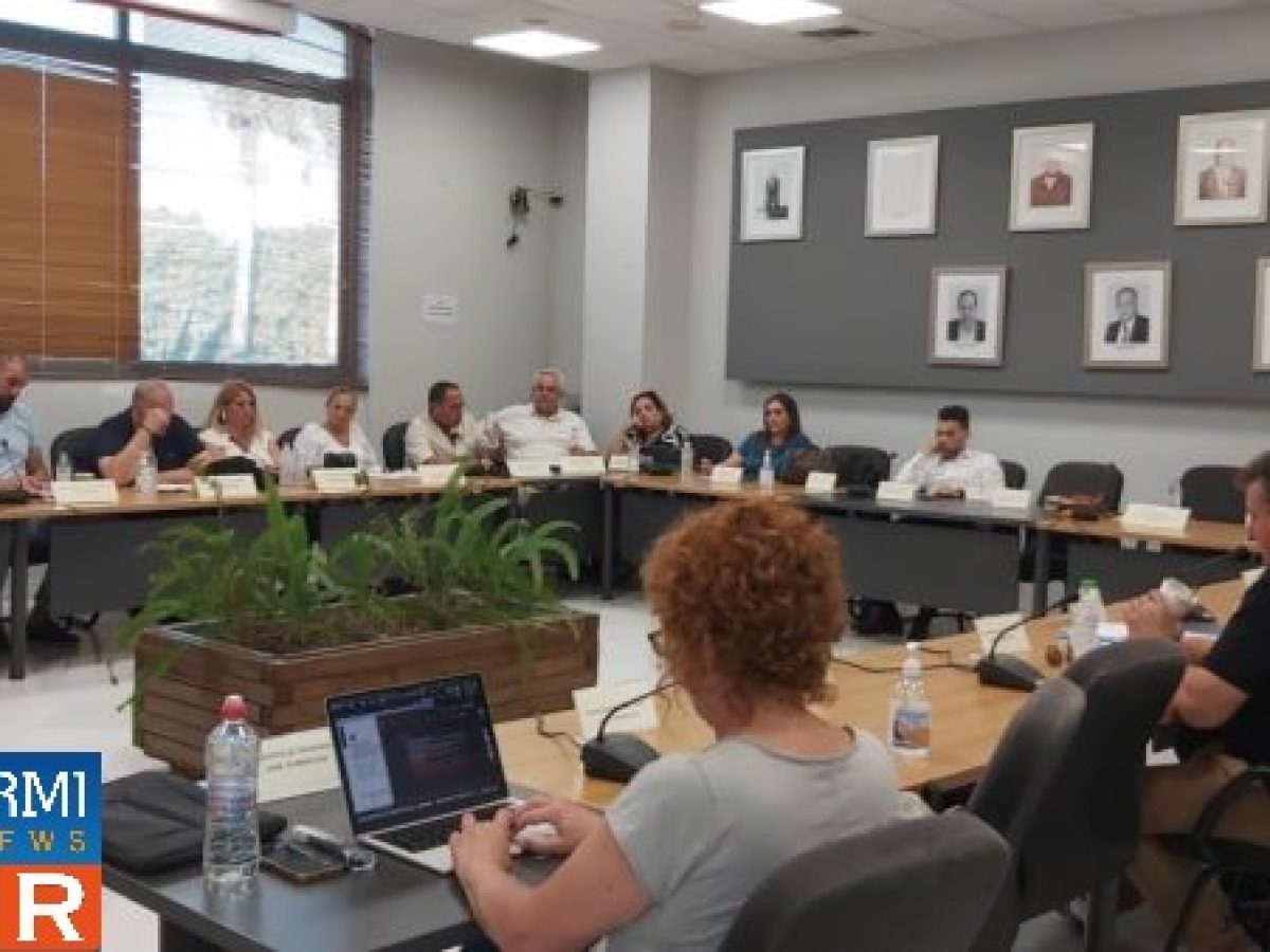 Παρακολουθήστε ζωντανά το Δημοτικό Συμβούλιο Ραφήνας Πικερμίου για την Λ.Φλέμινγκ και το λιμάνι