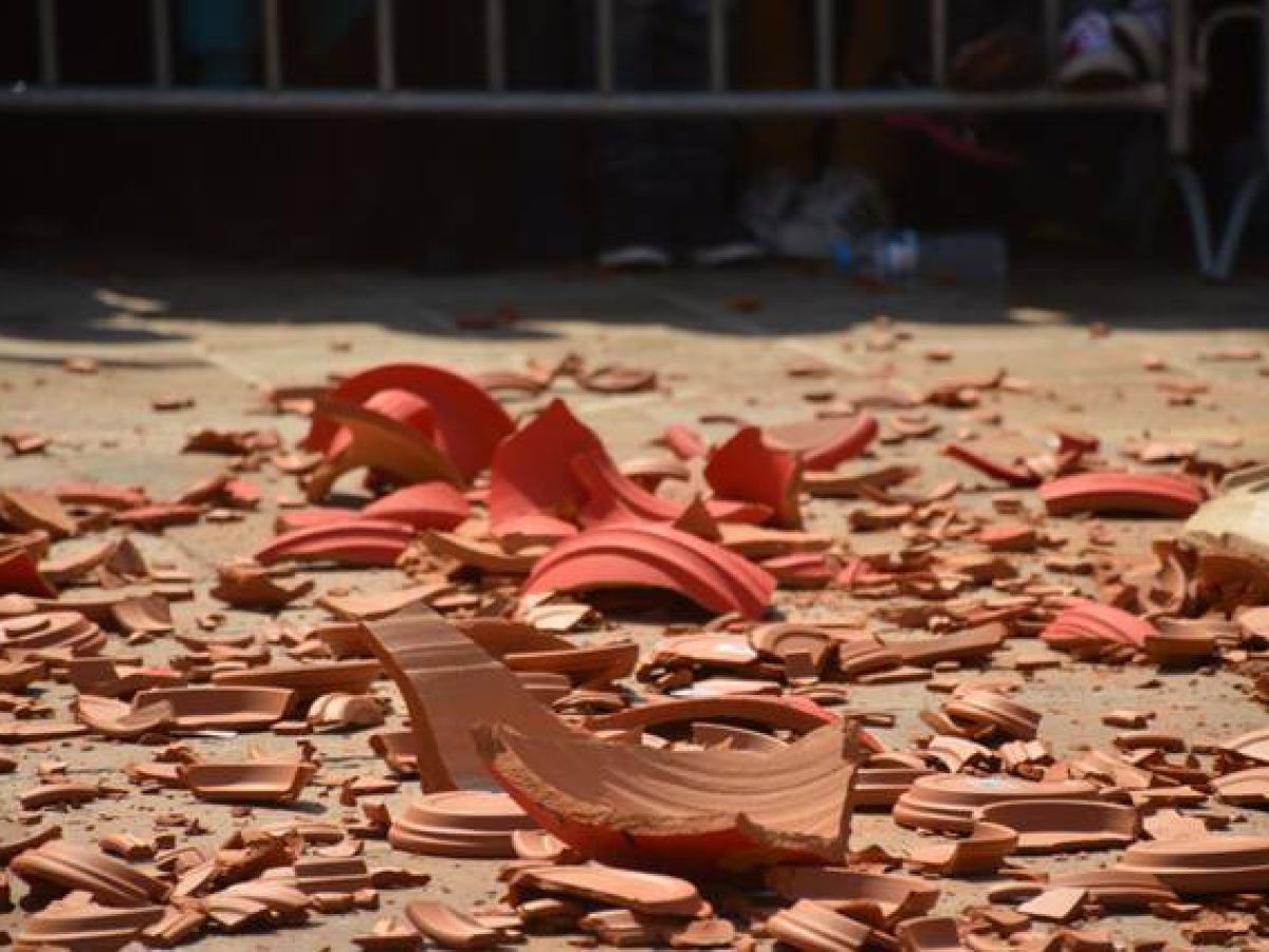 Παρακολουθήστε ζωντανά το Λευκαδίτικο Πασχαλινό έθιμο του Μεγάλου Σαββάτου “Το κομμάτι” .