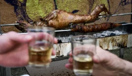 pascha-me-ilio-ke-ipsiles