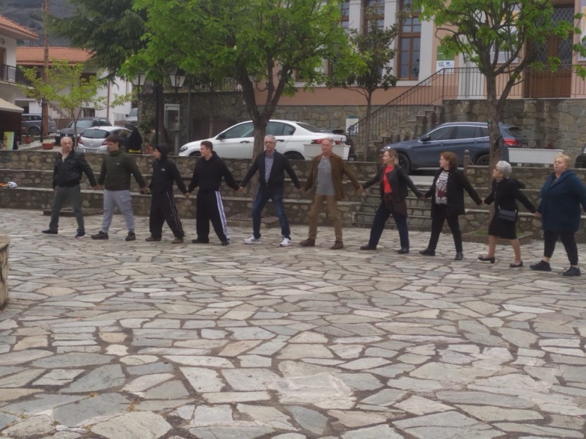 Πασχαλιάτικος χορός στο Καστράκι: Ζωντάνια και παράδοση στην πλατεία του χωριού