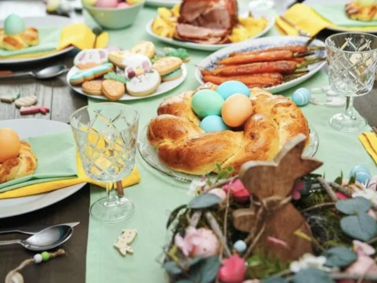 Πασχαλινά αυγά, αρνιά και κοκορέτσι: Οδηγίες ασφαλούς προετοιμασίας από τον ΕΦΕΤ