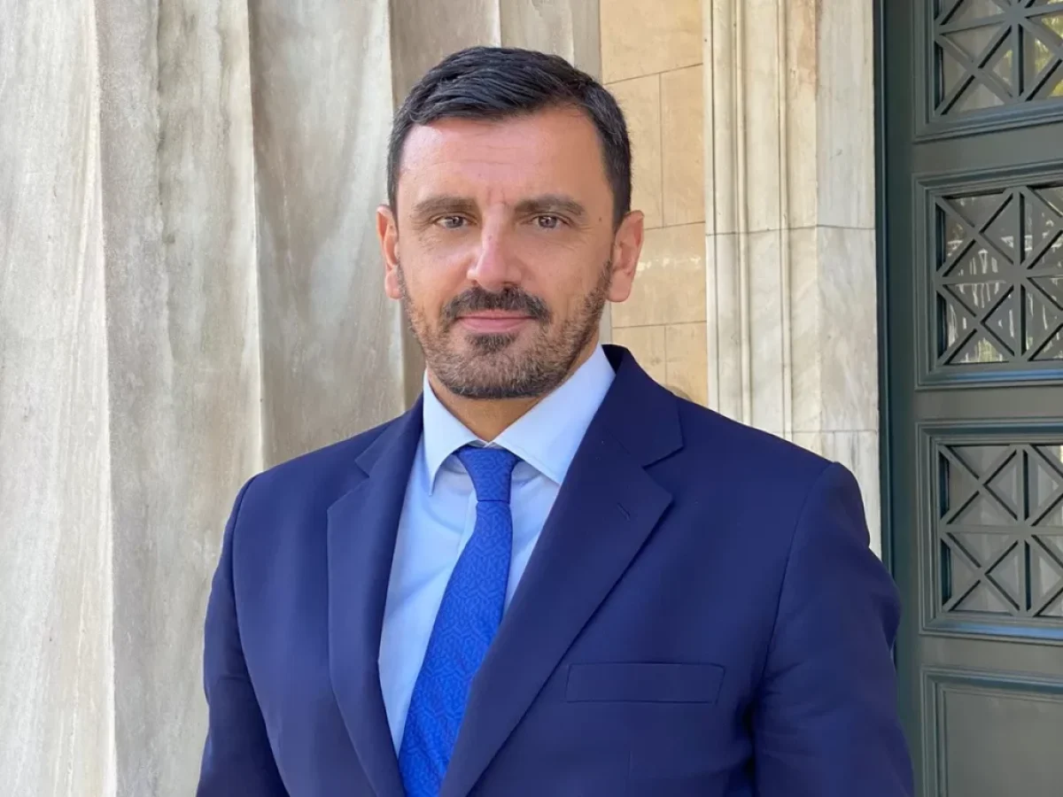 Πασχαλινές Ευχές Ανδρέα Νικολακόπουλου