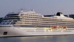 paschalini-afixi-krouazieropliou-sta-chania