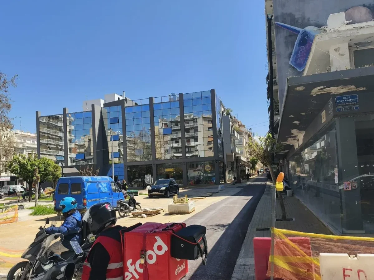 &Pi;ά&tau;&rho;&alpha;: &Alpha;&nu;&alpha;&tau;&rho;&omicron;&pi;έ&sigmaf; &sigma;&tau;&omicron;&nu; &epsilon;&mu;&pi;&omicron;&rho;&iota;&kappa;ό &chi;ά&rho;&tau;&eta; &ndash; &Upsilon;&psi;&eta;&lambda;ά &epsilon;&nu;&omicron;ί&kappa;&iota;&alpha; &kappa;&alpha;&iota; &pi;ά&rho;&kappa;&iota;&nu;&gamma;&kappa; &laquo;&delta;&iota;ώ&chi;&nu;&omicron;&upsilon;&nu;&raquo; &tau;&alpha; &kappa;&alpha;&tau;&alpha;&sigma;&tau;ή&mu;&alpha;&tau;&alpha;