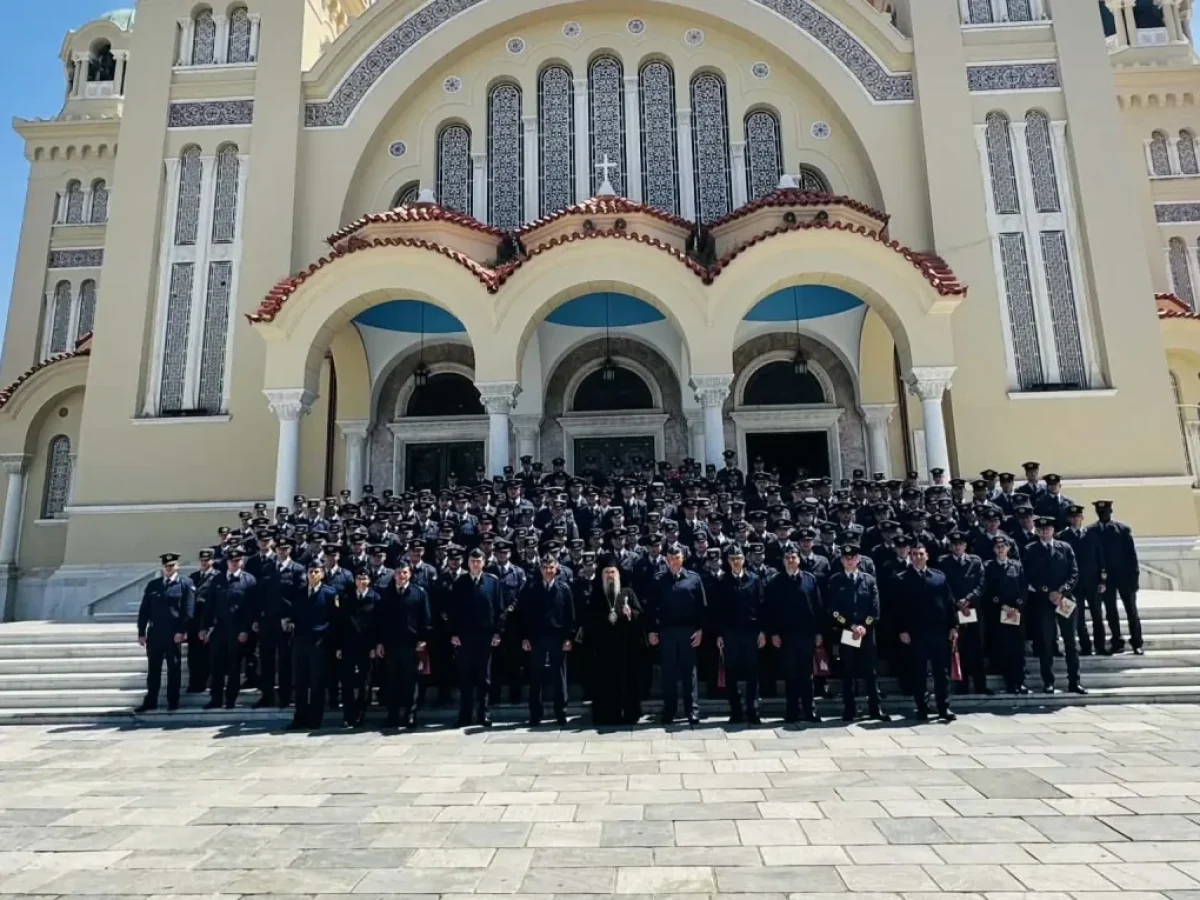 &Pi;ά&tau;&rho;&alpha;: 200 &sigma;&pi;&omicron;&upsilon;&delta;&alpha;&sigma;&tau;έ&sigmaf; &tau;&eta;&sigmaf; &Sigma;&Mu;&Upsilon;&Alpha; &pi;&rho;&omicron;&sigma;&kappa;ύ&nu;&eta;&sigma;&alpha;&nu; &sigma;&tau;&omicron;&nu; Ά&gamma;&iota;&omicron; &Alpha;&nu;&delta;&rho;έ&alpha;