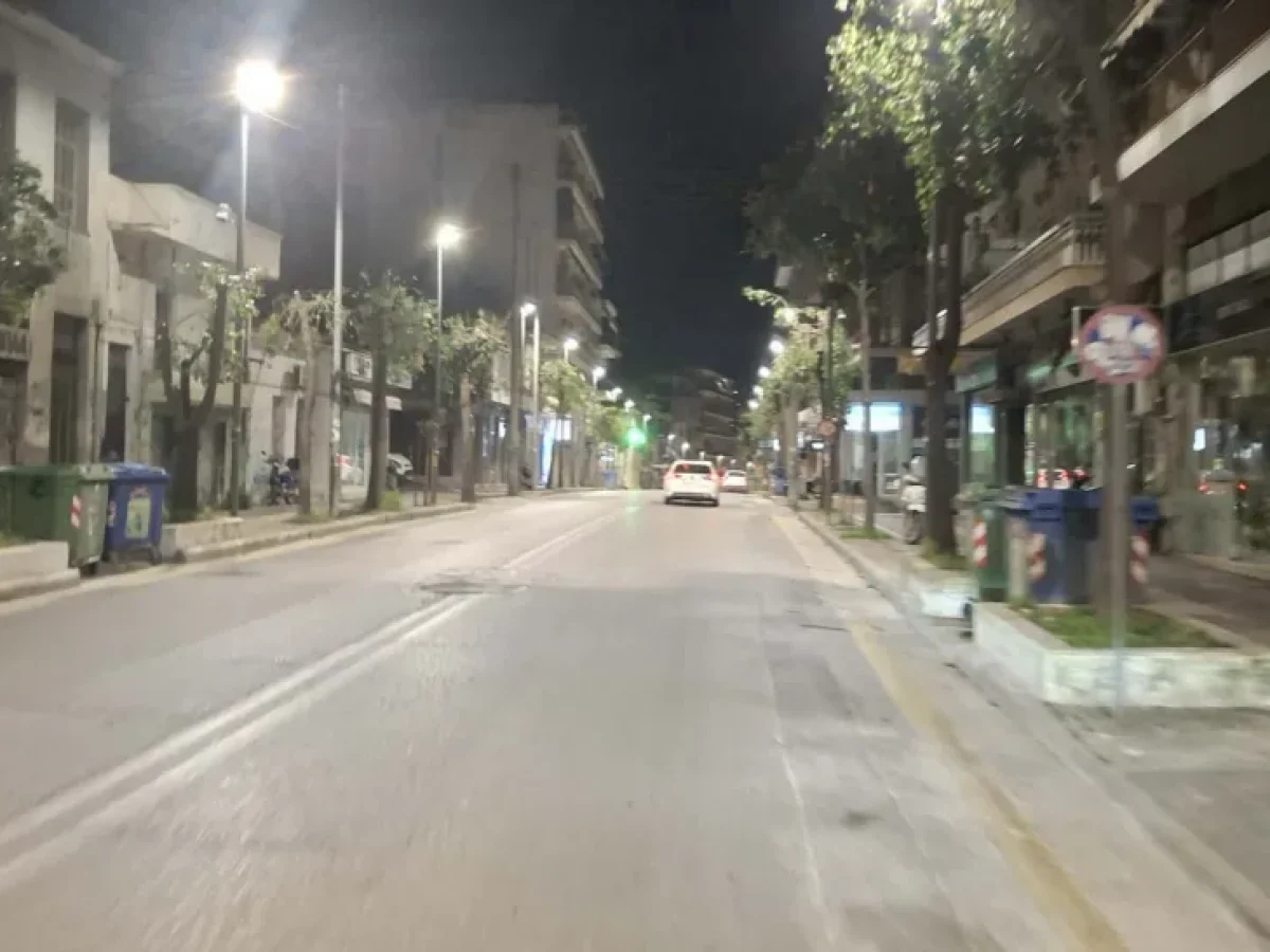 Πάτρα – Παράπονο για τον δημοτικό φωτισμό: «Η Γούναρη έχει ανάγκη από πιο πολύ φως»