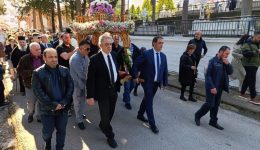 perifora-sta-kimitiria-tis-kozanis