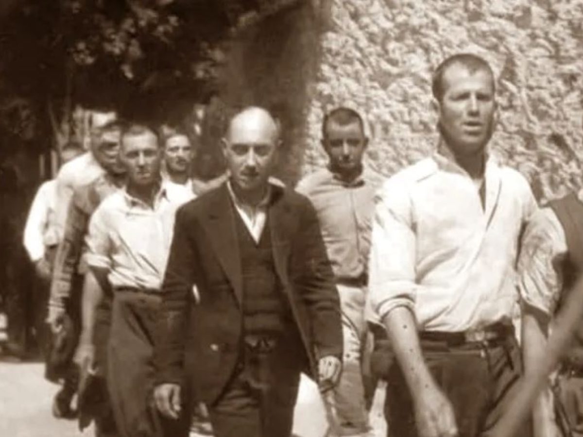 Περίπατος ιστορικής μνήμης στην Αθήνα: Στα βήματα των 200 εκτελεσμένων κομμουνιστών