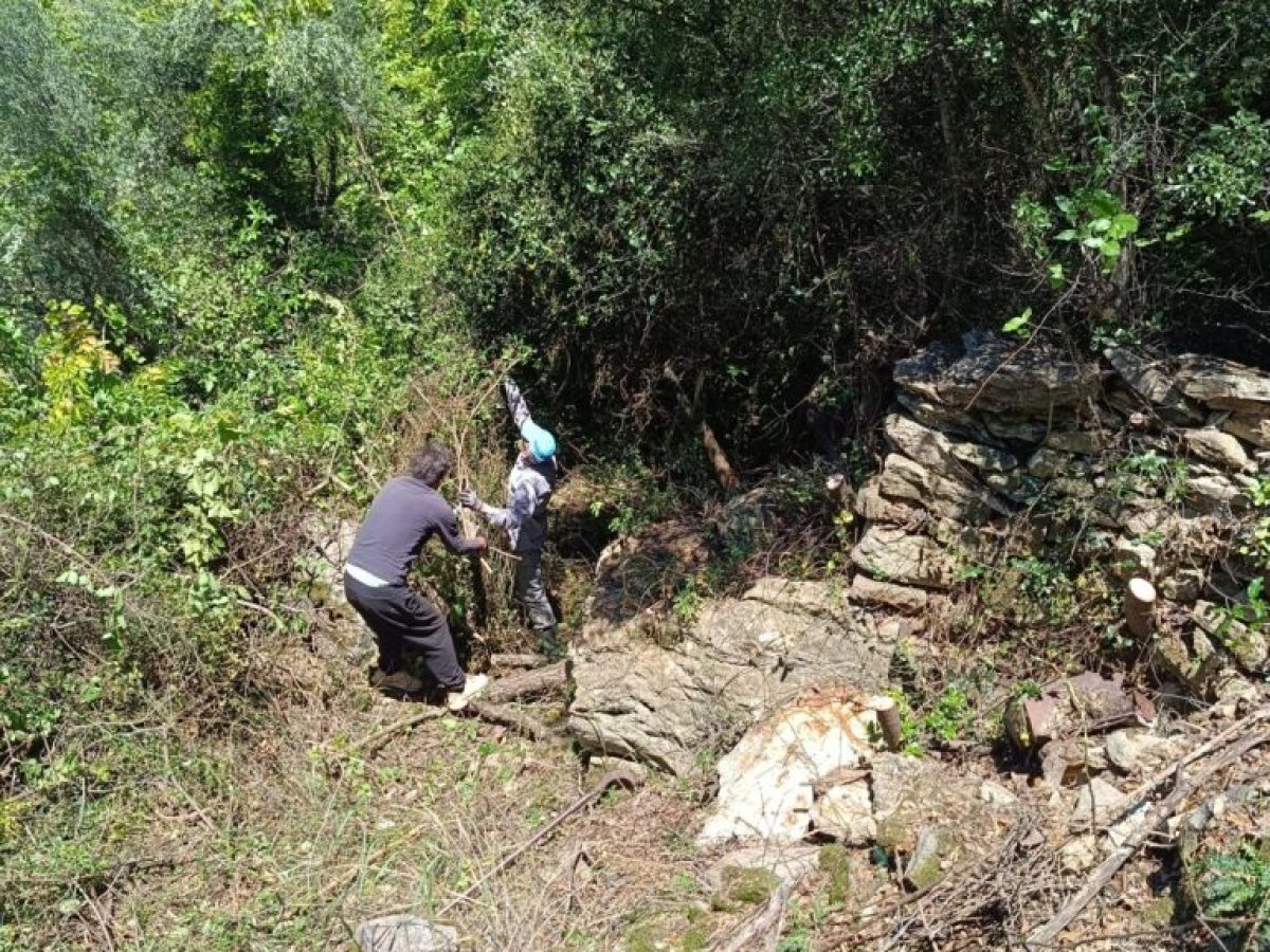 Πετροχώρι Τριχωνίδας: Κάλεσμα εθελοντών για διάνοιξη μονοπατιού την Κυριακή