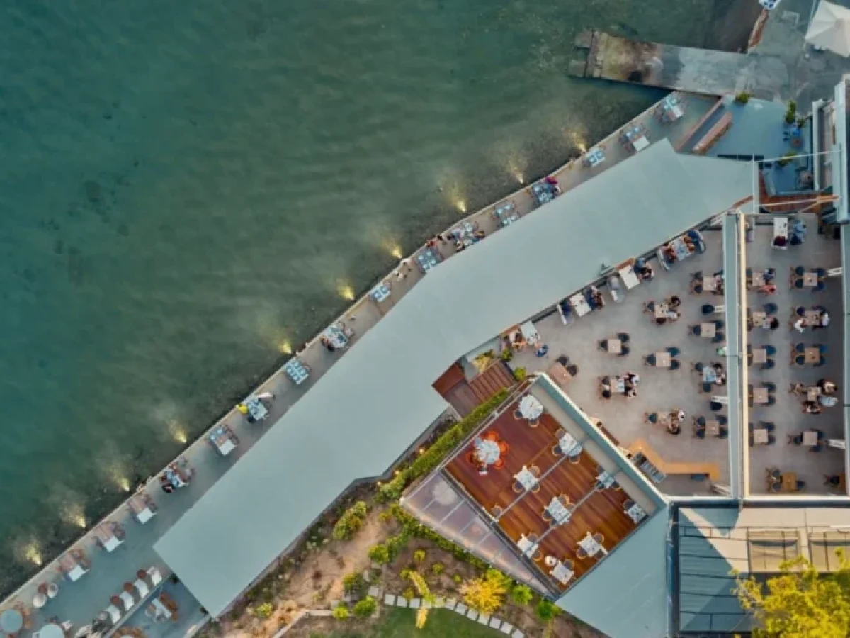 Ποια είναι τα 44 ακίνητα του Δήμου Βάρης-Βούλας-Βουλιαγμένης και τι εισπράττει από αυτά