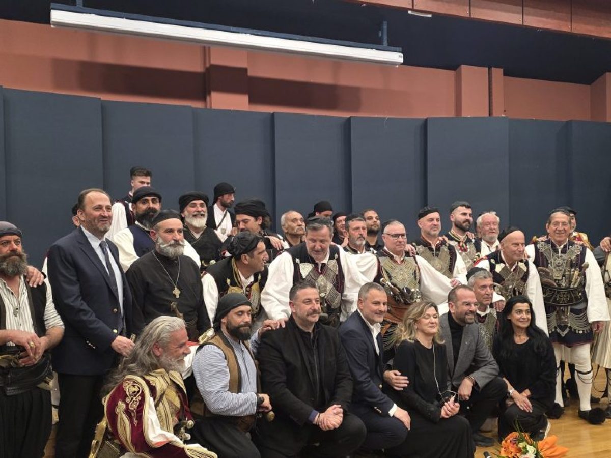 Πλήθος κόσμου στην επετειακή εκδήλωση του Συλλόγου Αη Συμιωτών για την Έξοδο του Μεσολογγίου