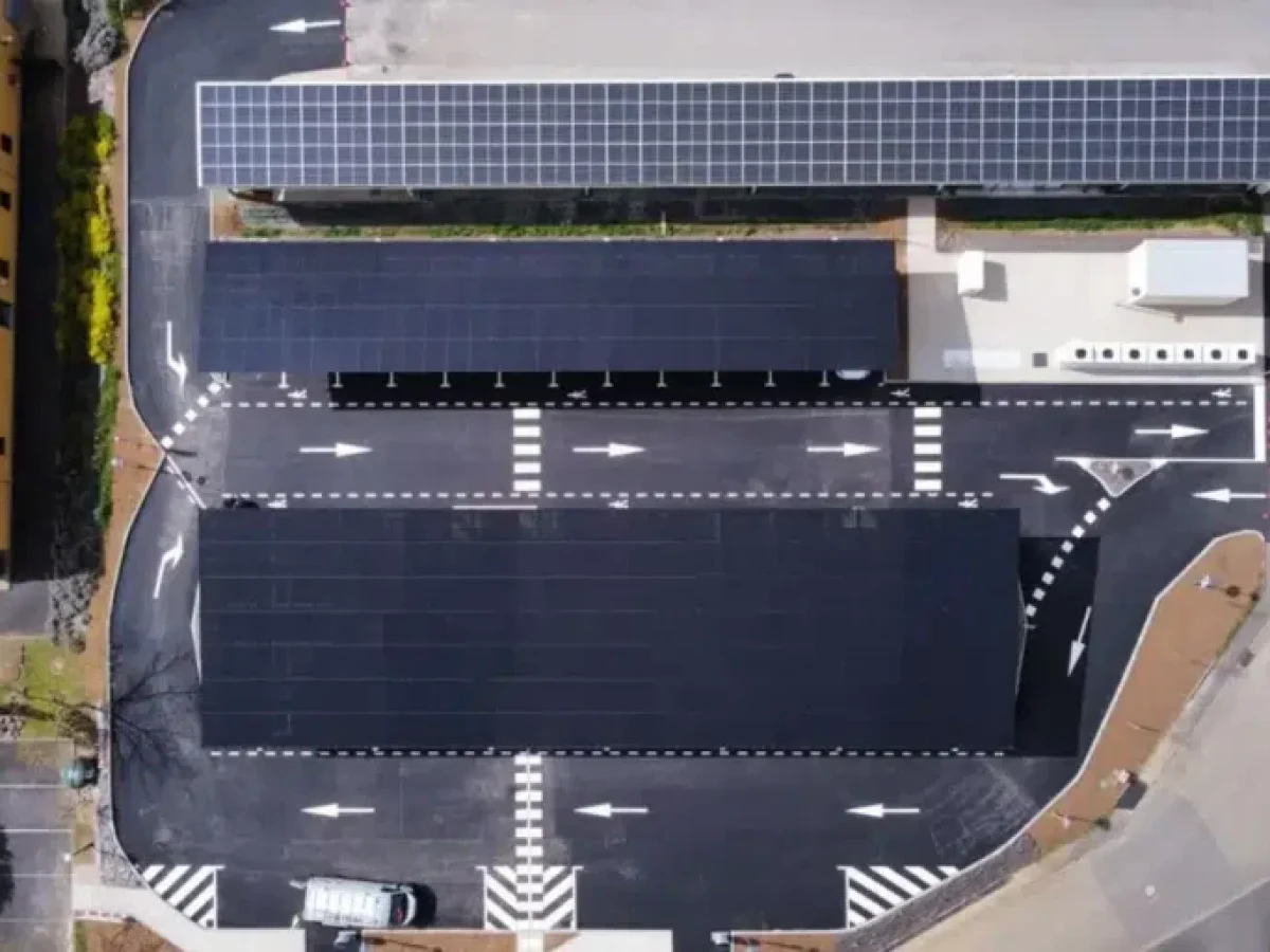 Πώς ο Έλον Μασκ έβαλε ένα μικρό γαλλικό χωριό στο «προσκήνιο» του κόσμου