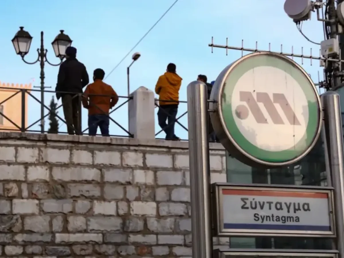 Πώς θα κινηθούν τα ΜΜΜ την Κυριακή του Πάσχα και τη Δευτέρα: Οδηγός για Μετρό, λεωφορεία και τραμ