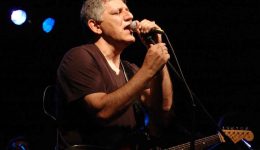 protomagia-me-mousiki-giorti-sti