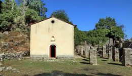 protomagia-sto-monastiri-tis-kokkinis-1