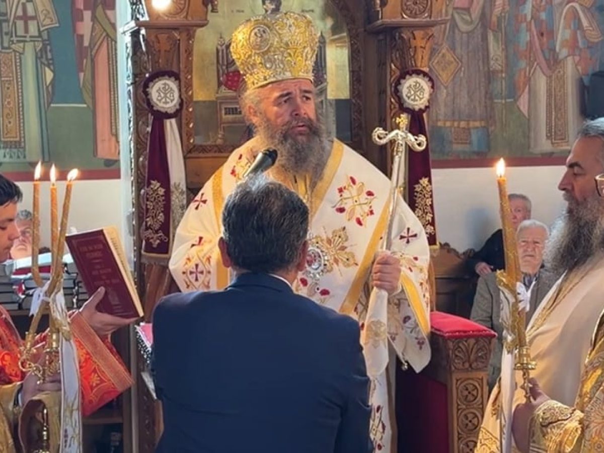 Πτολεμαΐδα: Το Ευαγγέλιο ακούστηκε στα ποντιακά στη Δεύτερη Ανάσταση – Πίστη και παράδοση σε μια φωνή