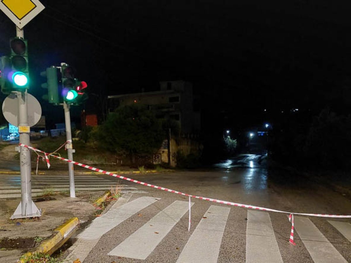Ραφήνα: Εκτροπή της κυκλοφορίας στην Αρίωνος!