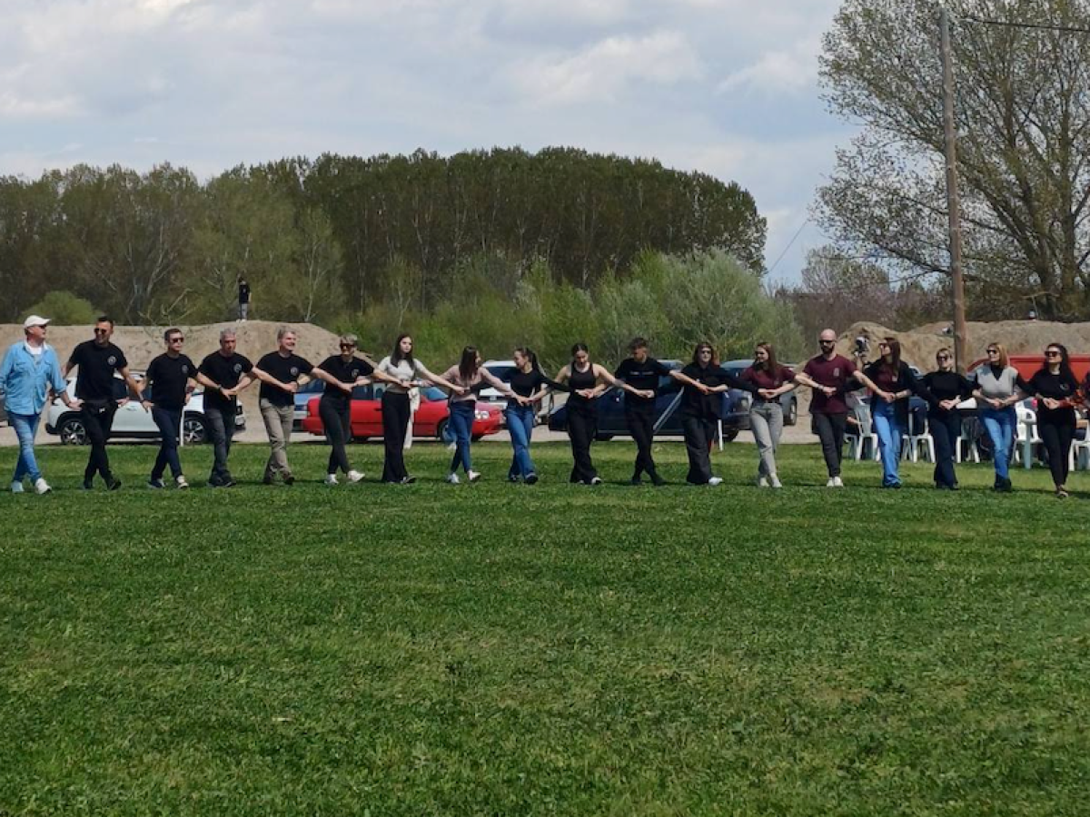 Ρίζια Έβρου: Με μεγάλη συμμετοχή πραγματοποιήθηκε η εκδήλωση “Μια Πασχαλιά και μια Λαμπρή”