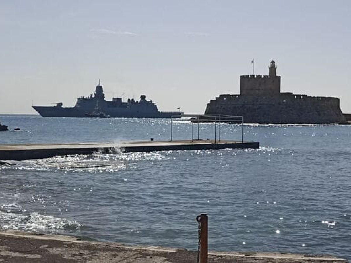 Ροδιακή Επιτροπή Ειρήνης: Ανεπιθύμητη στη Ρόδο η ολλανδική φρεγάτα HNLMS Evertsen